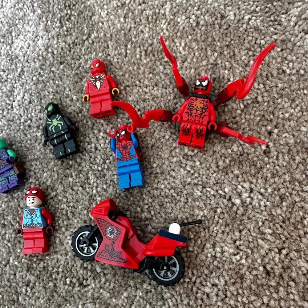 LEGO Marvel SpiderMan Minifigure Lot Carnage Green Goblin Iron Spider Motorcycle